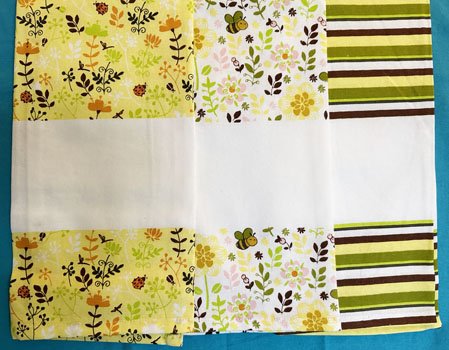 Bees trio (set of three towels) with Embroidery Band 3070